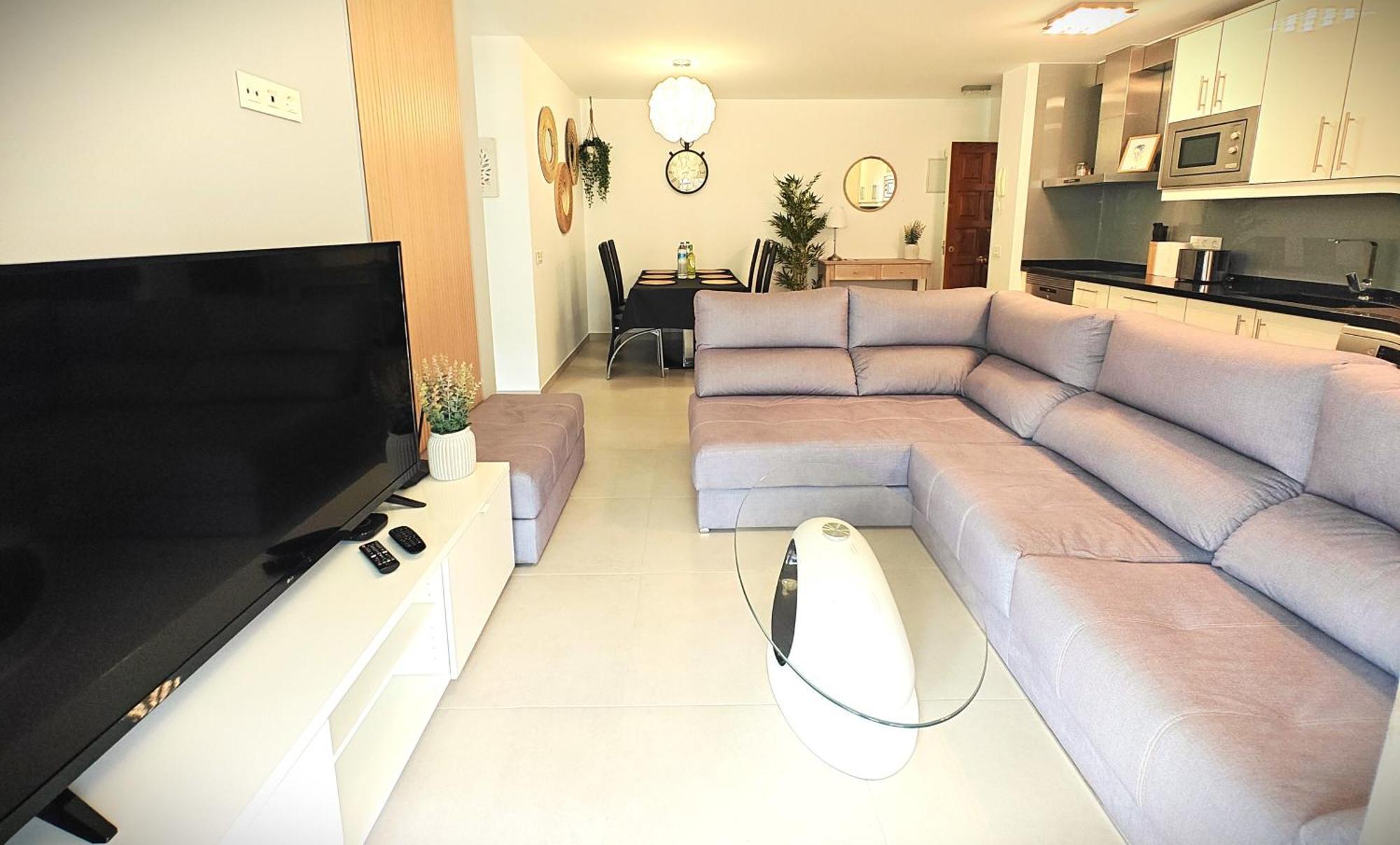 Sun Apartment - 3 Bedrooms, Priv Parking, Pool, Ac, Tv Channels, Fibre Net Los Cristianos  Exterior foto