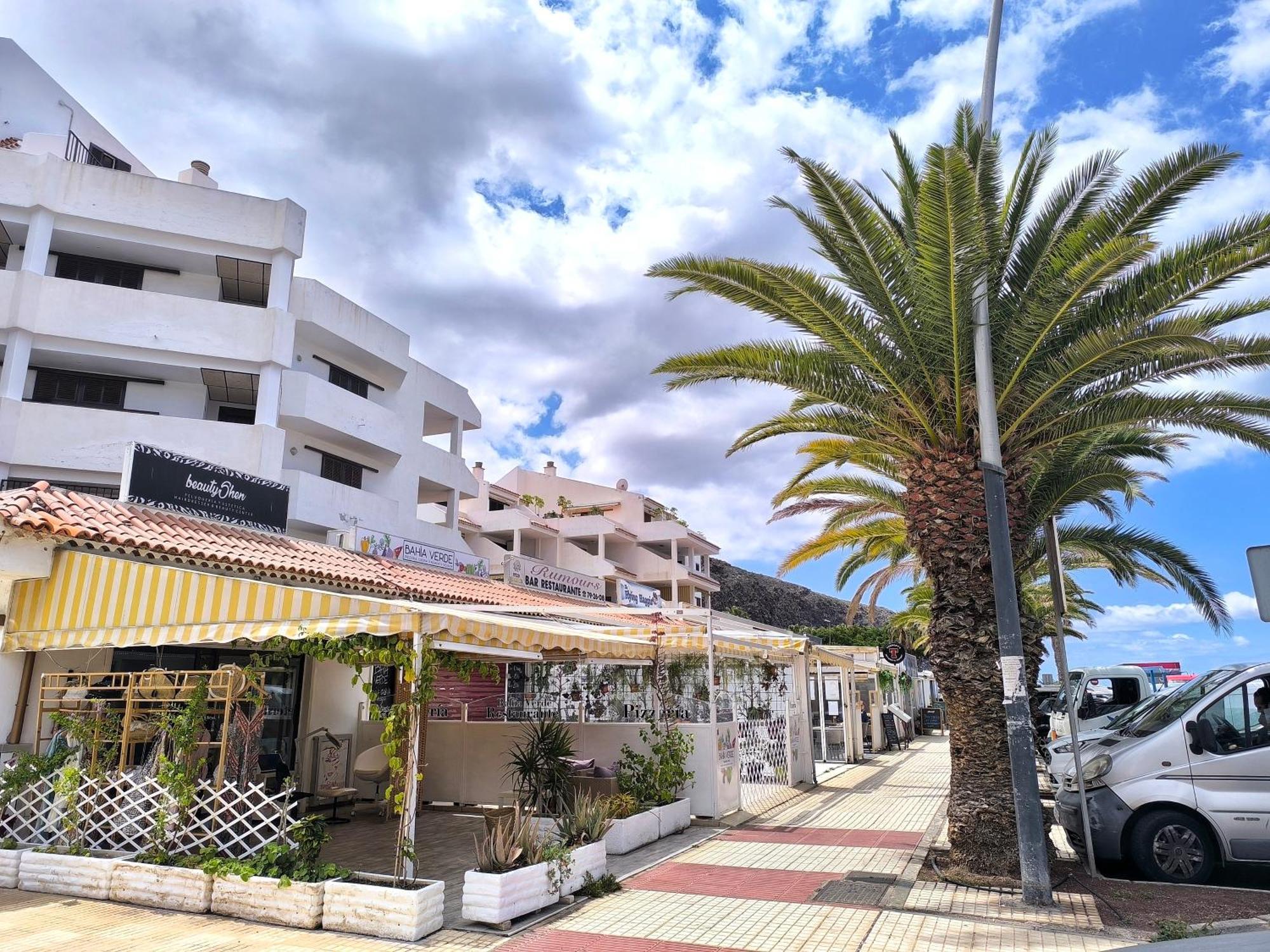 Sun Apartment - 3 Bedrooms, Priv Parking, Pool, Ac, Tv Channels, Fibre Net Los Cristianos  Exterior foto